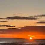 Luxury With Sea Views On The Wild Atlantic Way * Trá Lí