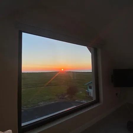 Апартаменты Luxury With Sea Views On The Wild Atlantic Way