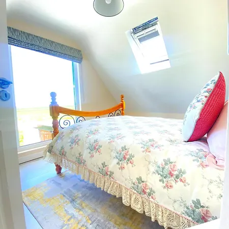 Luxury Cottage, With Sea Views On The Wild Atlantic Way * 特拉利